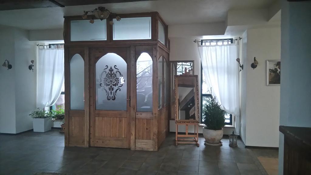 Karczma Biesiadna Bed & Breakfast Dalnia Exterior photo