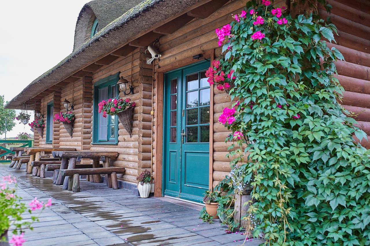 Karczma Biesiadna Bed & Breakfast Dalnia Exterior photo